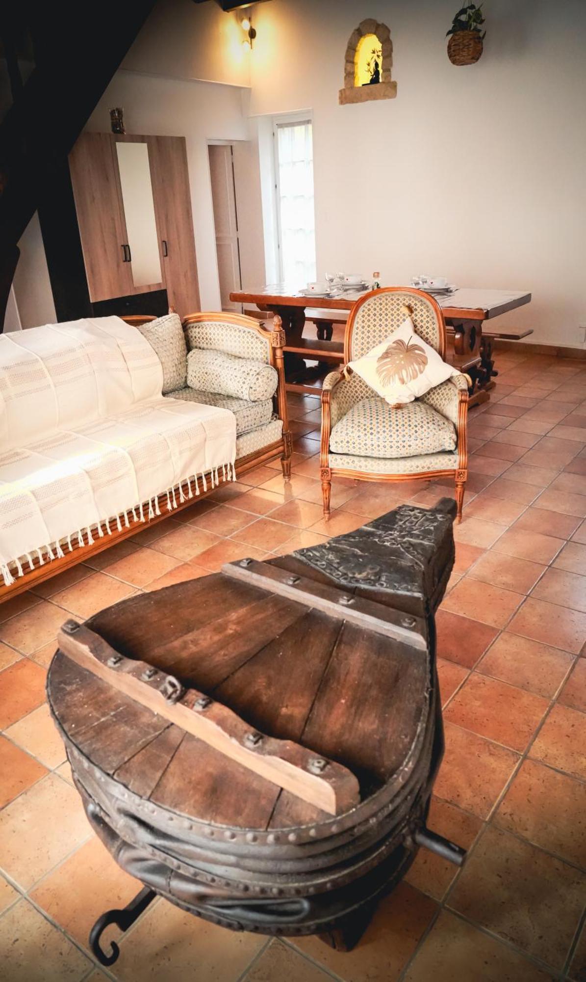 Villa Le Victor Noir à Cheroy Extérieur photo